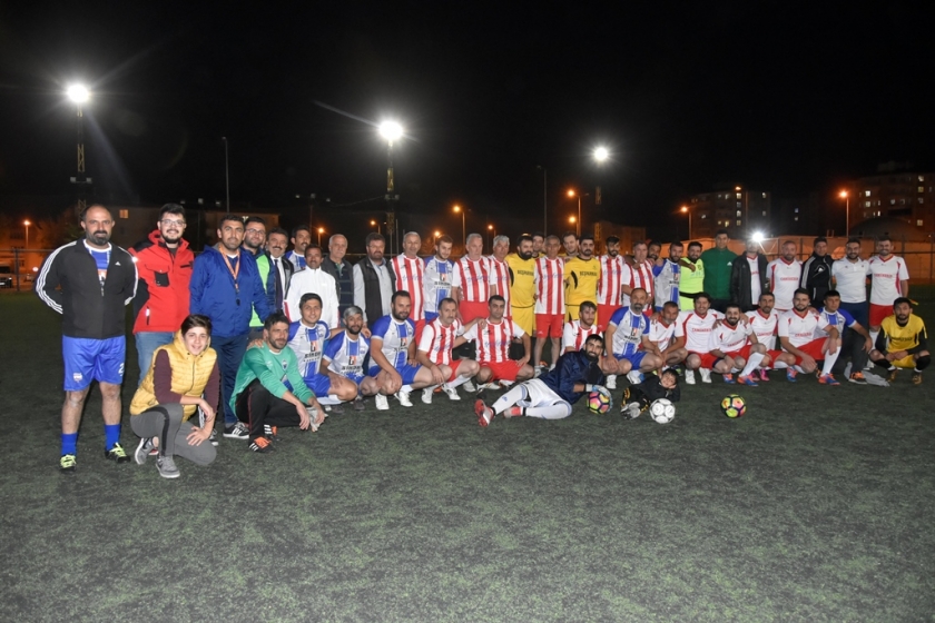 KOCASİNAN’DA MAHALLELER ARASI FUTBOL TURNUVASI BAŞLADI