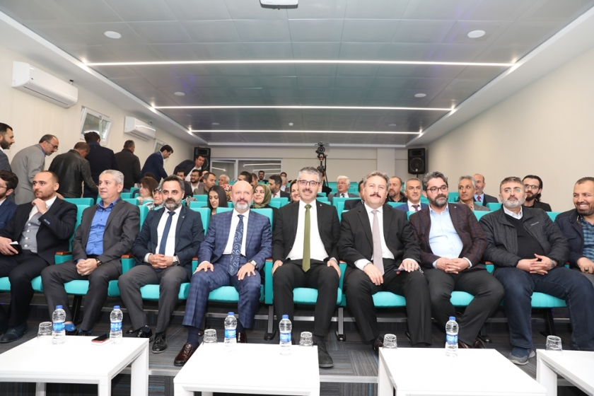 ÇOLAKBAYRAKDAR, 44 AYDA KOCASİNAN’IN ÇEHRESİNİ YENİLEDİ