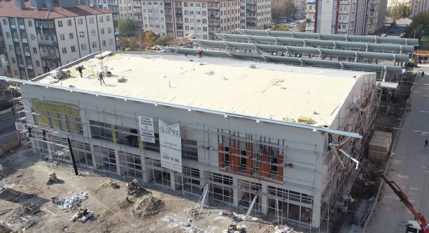 BAŞKAN ÇOLAKBAYRAKDAR; YENİ NESİL PAZAR YERİ VE SOSYAL TESİSLERLE KOCASİNAN’A DEĞER KATIYOR
