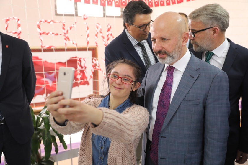 BAŞKAN ÇOLAKBAYRAKDAR, GÖNÜLLERE DOKUNDU