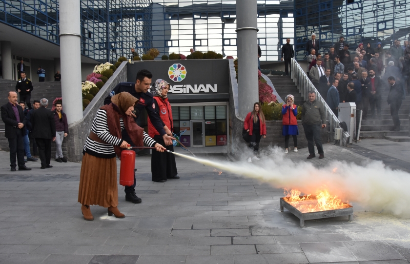 KOCASİNAN’DA YANGIN TATBİKATI GERÇEĞİNİ ARATMADI