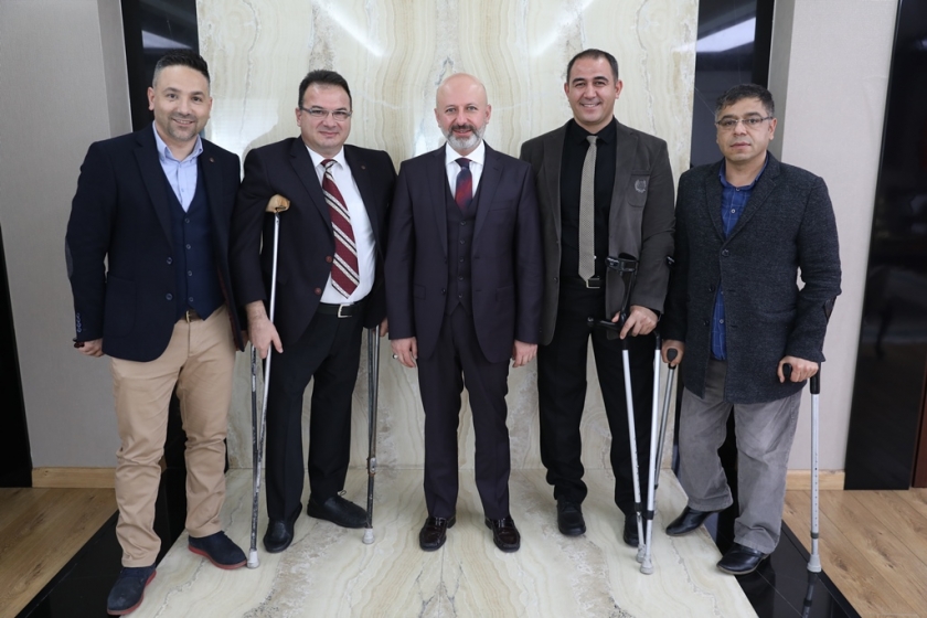 BAŞKAN ÇOLAKBAYRAKDAR, “HER ZAMAN ENGELLİLERİN YANINDAYIZ”
