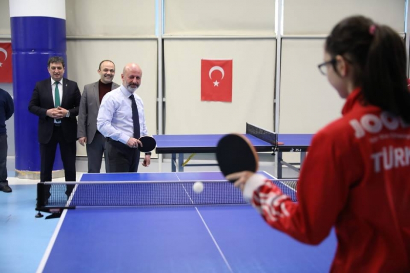 BAŞKAN ÇOLAKBAYRAKDAR’DAN MİLLİ TAKIMA MORAL ZİYARETİ