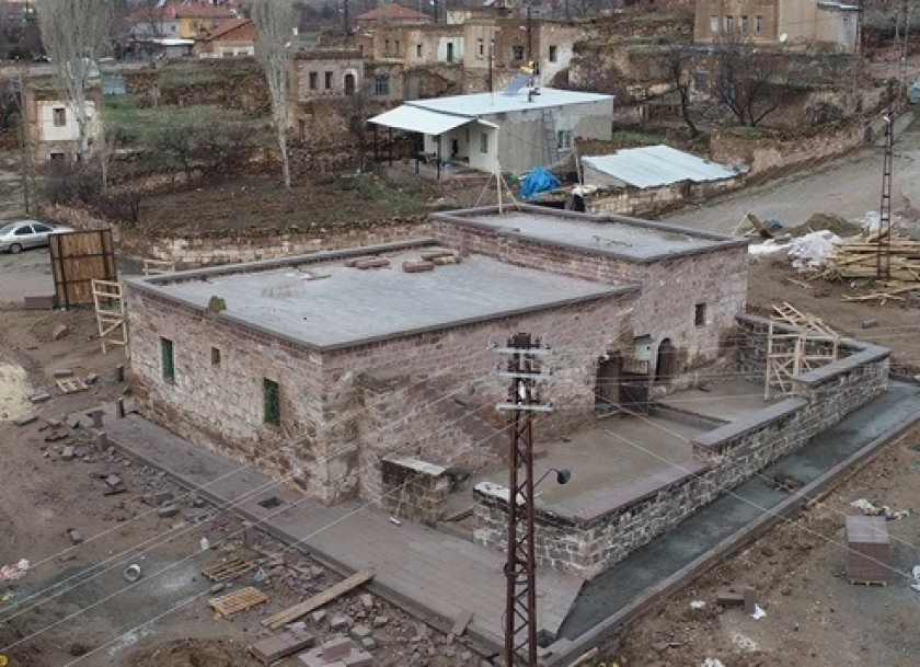 KOCASİNAN BELEDİYESİ, 8 ASIRLIK CAMİYİ RESTORE EDİYOR