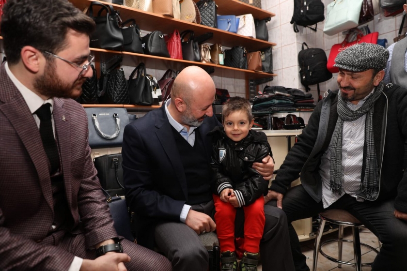 BAŞKAN ÇOLAKBAYRAKDAR’A ESNAFLARDAN TAM DESTEK
