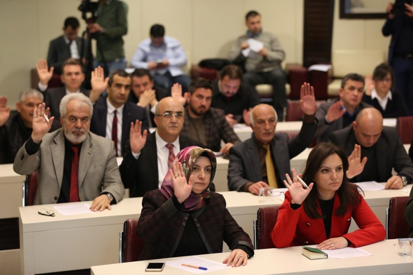 BAŞKAN ÇOLAKBAYRAKDAR,  “BAKANLIĞIN KENTSEL DÖNÜŞÜME DESTEĞİ BÜYÜK BİR KAZANIMDIR”