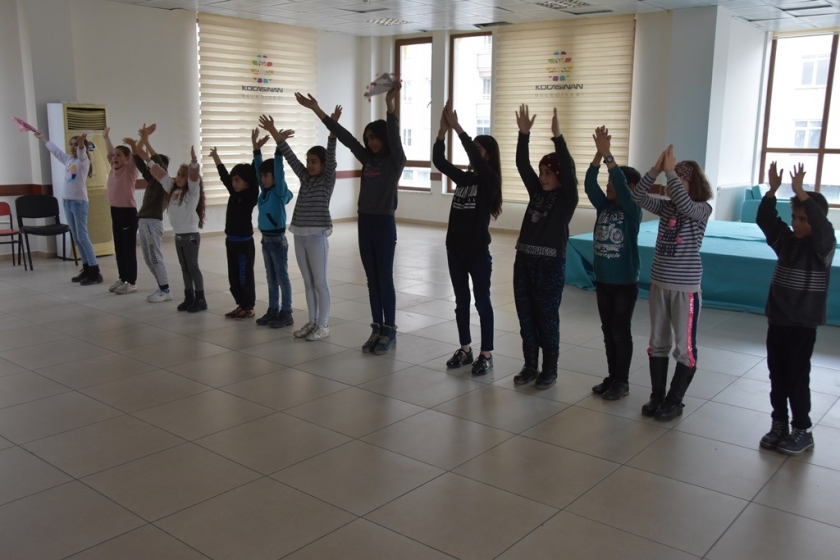 KOCASİNANLI ÇOCUKLAR YARIYIL TATİLİNDE HEM ÖĞRENDİ HEM EĞLENDİ