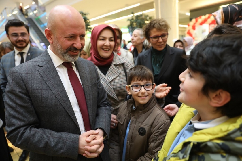 KOCASİNAN AKADEMİDEN GÖZ KAMAŞTIRAN SERGİ