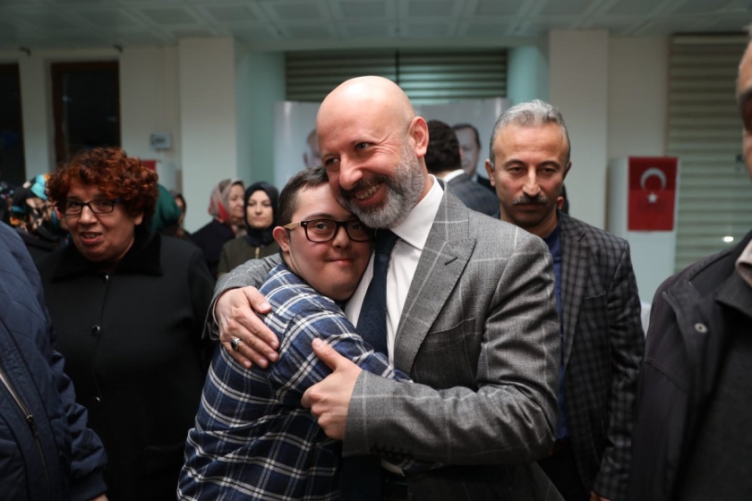 BAŞKAN ÇOLAKBAYRAKDAR, “KADİM MAHALELLERİN ALT YAPILARINI YENİLİYORUZ”
