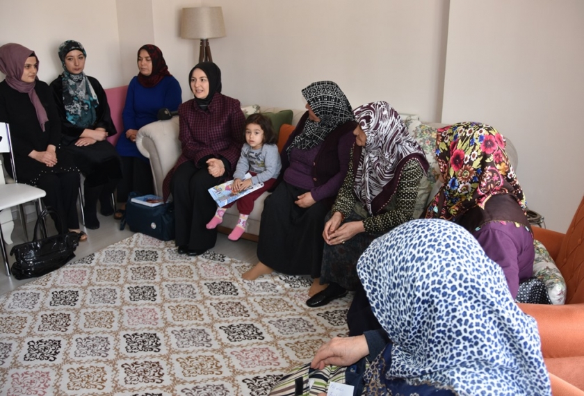 KOCASİNAN’DA ÇALINMADIK KAPI GİRİLMEDİK GÖNÜL KALMIYOR