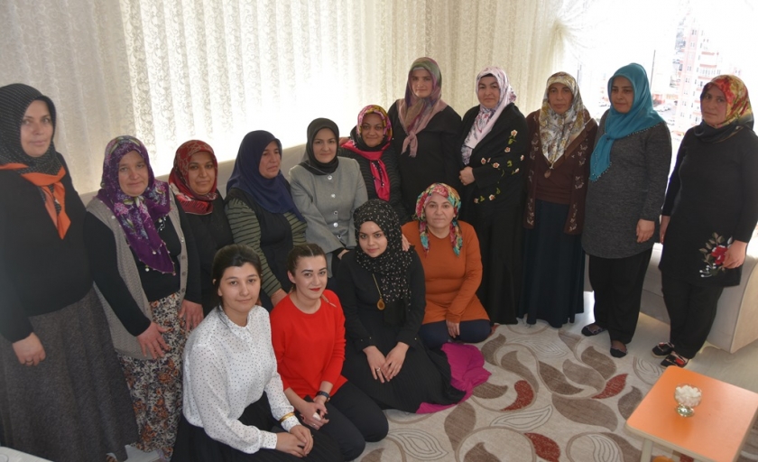 KOCASİNAN’DA ÇALINMADIK KAPI GİRİLMEDİK GÖNÜL KALMIYOR