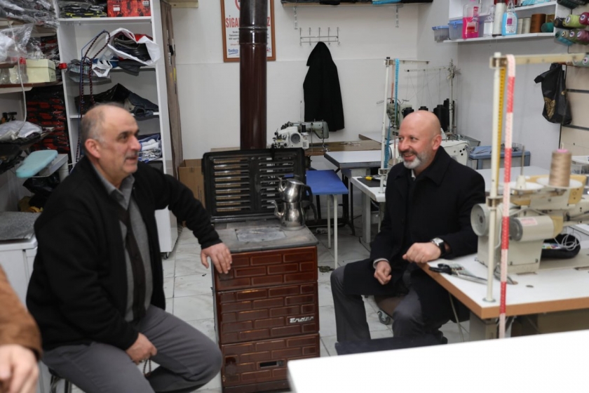 BAŞKAN ÇOLAKBAYRAKDAR ESNAF VE VATANDAŞLARLA KUCAKLAŞTI