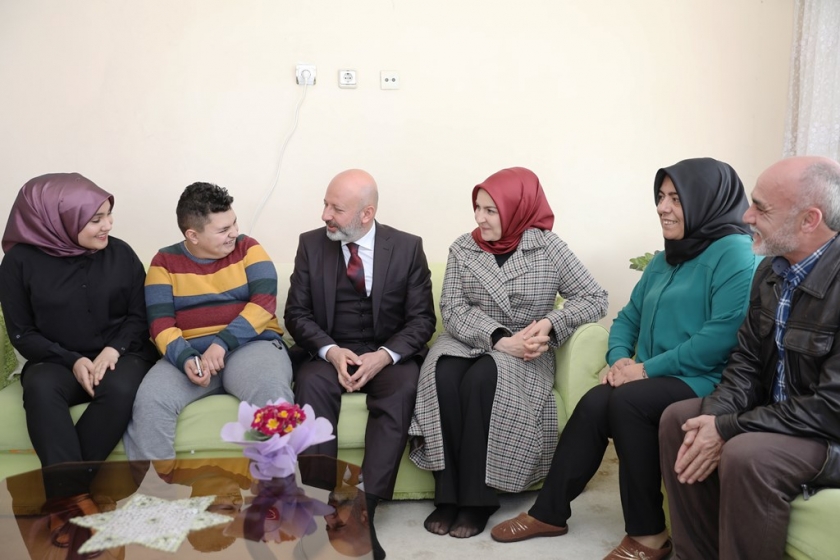 GÖNÜLLERİN BELEDİYESİ KOCASİNAN’DA YÜREKLERE DOKUNULUYOR