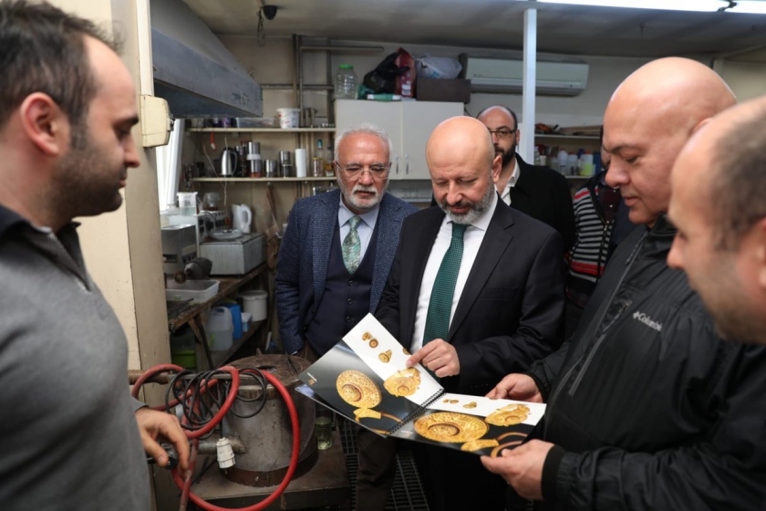 BAŞKAN ÇOLAKBAYRAKDAR’A SARRAF VE KUYUMCULARDAN TAM DESTEK
