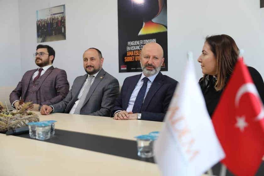 BAŞKAN ÇOLAKBAYRAKDAR, “KADINLARIMIZ, BİR ÖMÜR BOYU KIYMETLİ VE DEĞERLİDİR”