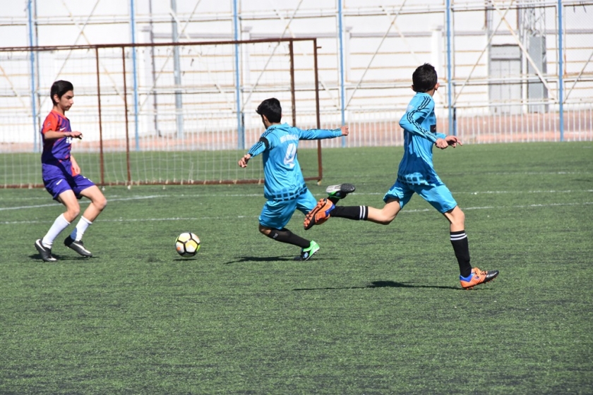 KOCASİNAN’DA ORTAOKULLAR ARASI FUTBOL TURNUVASI BAŞLADI