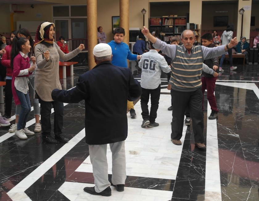 KOCASİNANLI ÇOCUKLARDAN VEFA ÖRNEĞİ