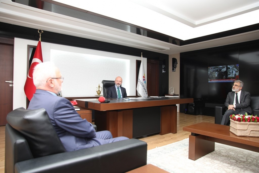 BAŞKAN ÇOLAKBAYRAKDAR’A HAYIRLI OLSUN ZİYARETİ