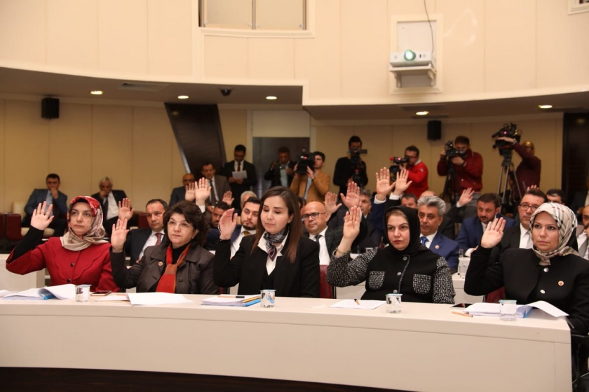  KOCASİNAN’DA SEÇİMLERDEN SONRAKİ İLK MECLİS TOPLANTISI YAPILDI
