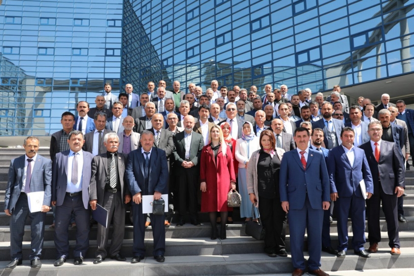  BAŞKAN ÇOLAKBAYRAKDAR, MUHTARLARLA BİR ARAYA GELDİ