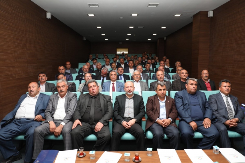  BAŞKAN ÇOLAKBAYRAKDAR, MUHTARLARLA BİR ARAYA GELDİ