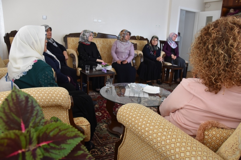 KOCASİNAN’DA BUGÜN SİZDEYİZ İLE MAHALLELERİN İHTİYAÇLARINA ÇÖZÜM ÜRETİLİYOR