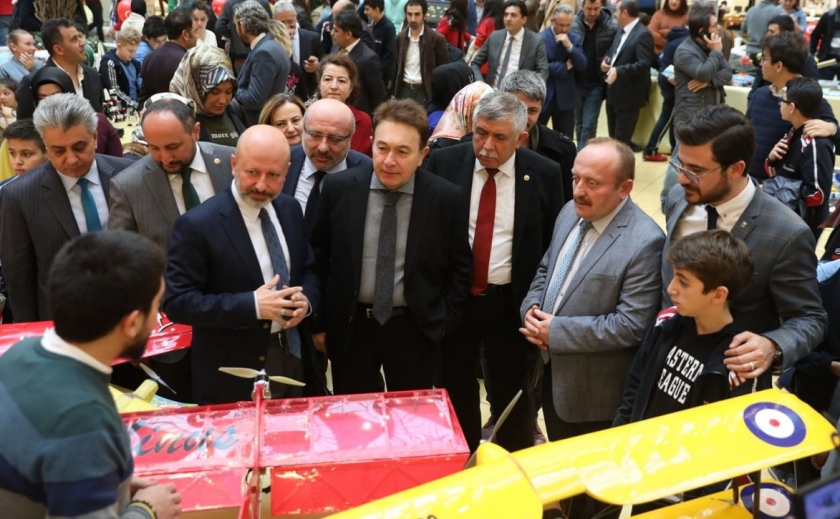 KOCASİNAN AKADEMİ’NİN BİLİM VE TEKNOLOJİ ÜRÜNLERİ MEST ETTİ