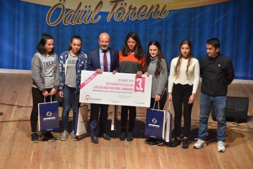 KOCASİNAN’IN YILDIZLARI ÖDÜL TÖRENİNİN BU YIL İKİNCİSİ DÜZENLENDİ