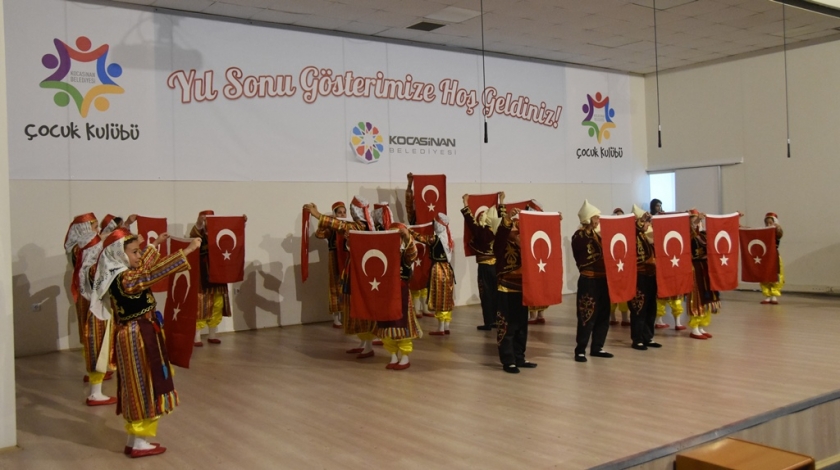 KOCASİNANLI ÇOCUKLARDAN MUHTEŞEM YIL SONU ETKİNLİĞİ