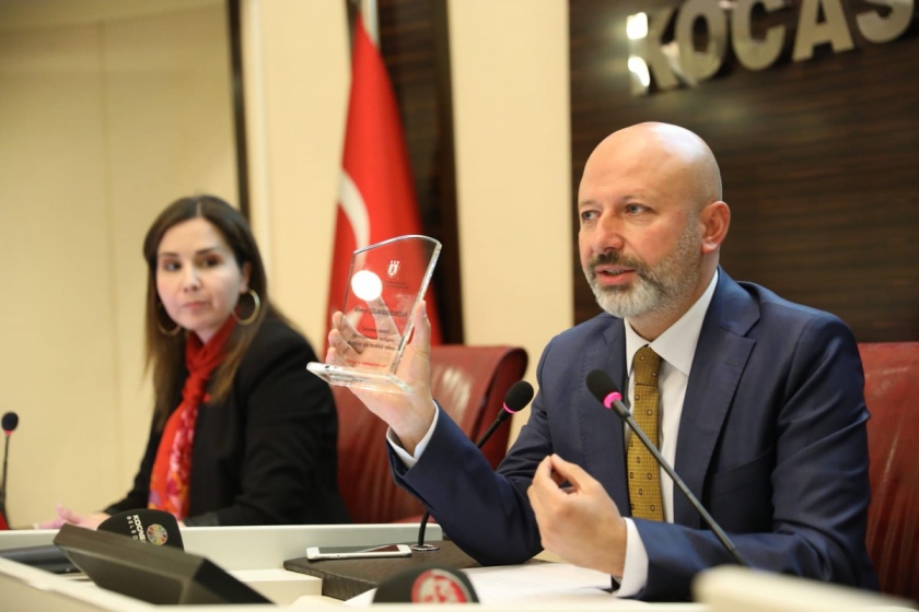 SSB’DEN KOCASİNAN MECLİS ÜYELERİNE TEŞEKKÜR PLAKETİ