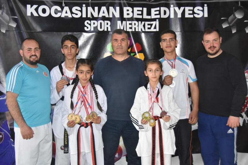 TÜRKİYE’NİN GURURU KOCASİNAN DA ŞAMPİYON SPORCULAR YETİŞİYOR