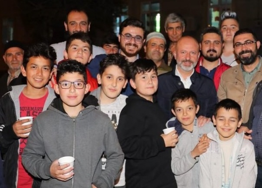 KOCASİNAN’IN İKRAM ÇEŞMESİ’NDEN LİMONATA AKIYOR