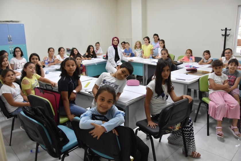 KOCASİNAN’DA GELECEĞİN RESSAMLARI YETİŞİYOR