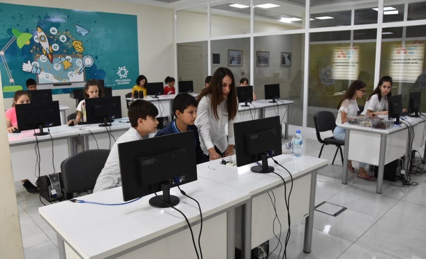 KOCASİNAN AKADEMİ GELECEĞİN TEKNOLOJİ YILDIZLARINI YETİŞTİRİYOR