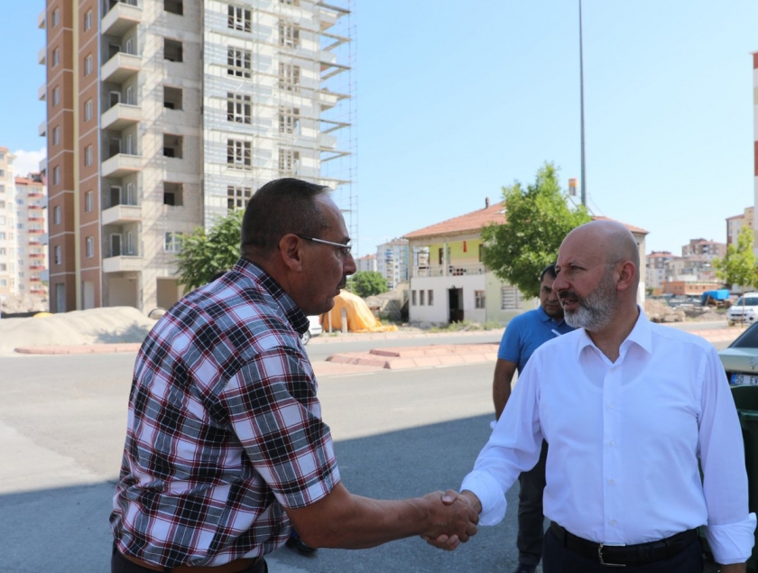 KOCASİNAN’DA HOCA AHMET YESEVİ MAHALLESİ YENİLENİYOR