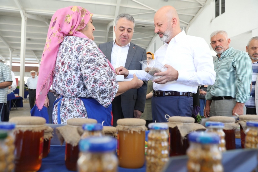 KOCASİNAN’DA YÜZDE 100 ORGANİK PAZAR AÇILDI