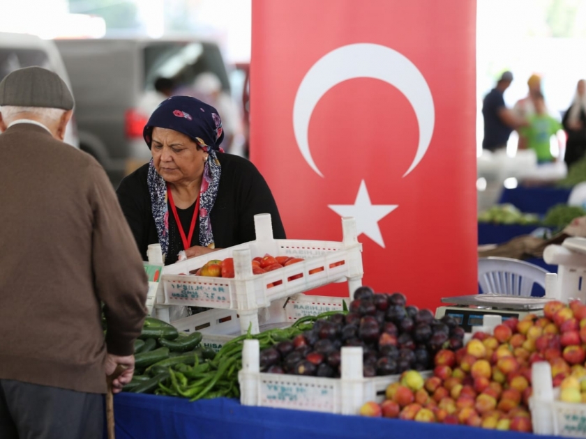 KOCASİNAN’DA YÜZDE 100 ORGANİK PAZAR AÇILDI