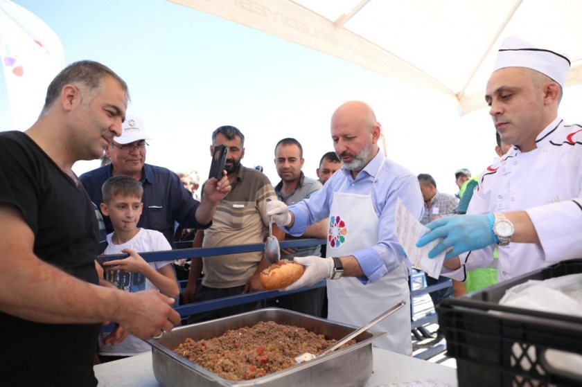 KOCASİNAN BELEDİYESİ’NDEN PROFESYONEL KURBAN HİZMETİ
