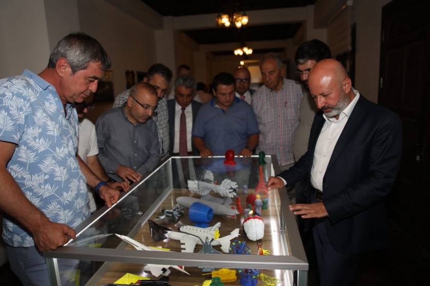 MECLİS ÜYELERİNDEN KOCASİNAN’IN EĞİTİM FAALİYETLERİNE BÜYÜK ÖVGÜ