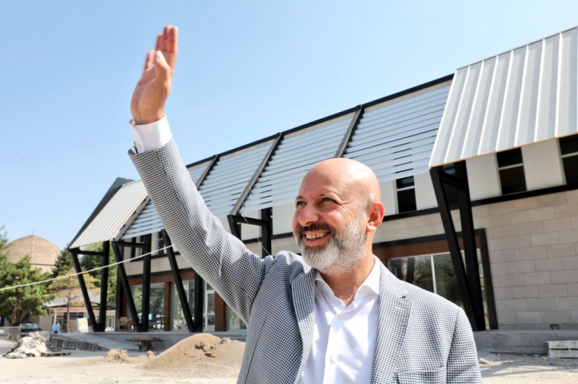 BAŞKAN ÇOLAKBAYRAKDAR, SOSYAL TESİSLERE BİR YENİSİNİ DAHA EKLİYOR