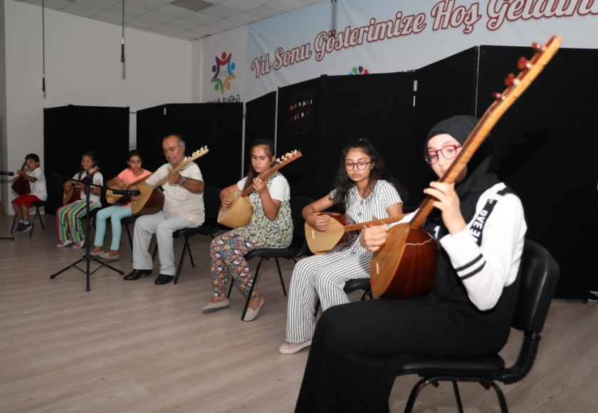 KOCASİNAN’DA YAZ KURSLARI FİNALİ, BAŞKAN ÇOLAKBAYRAKDAR İLE YAPILDI