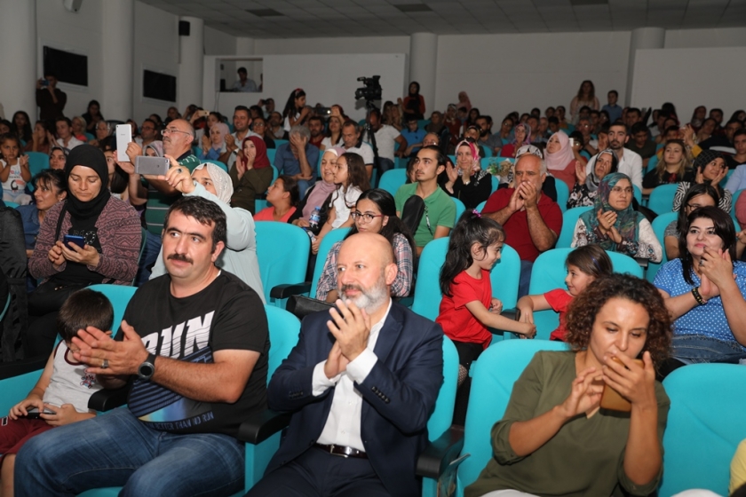 KOCASİNAN’DA YAZ KURSLARI FİNALİ, BAŞKAN ÇOLAKBAYRAKDAR İLE YAPILDI