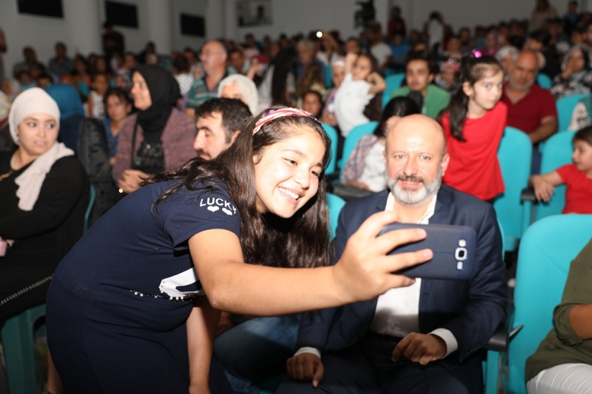 KOCASİNAN’DA YAZ KURSLARI FİNALİ, BAŞKAN ÇOLAKBAYRAKDAR İLE YAPILDI