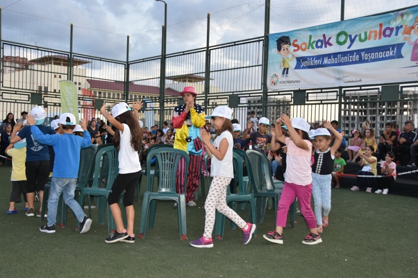 KOCASİNANLI ÇOCUKLAR, SOKAK OYUNLARIYLA DAHA MUTLU