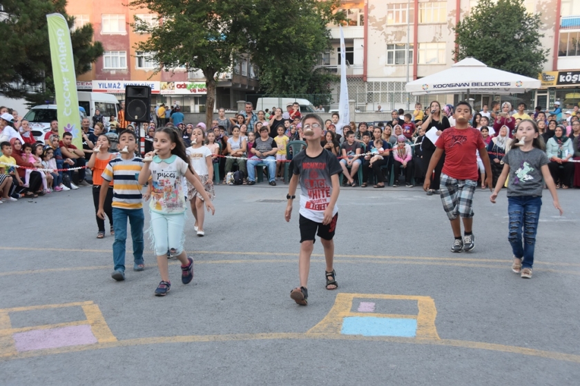 KOCASİNANLI ÇOCUKLAR, SOKAK OYUNLARIYLA DAHA MUTLU
