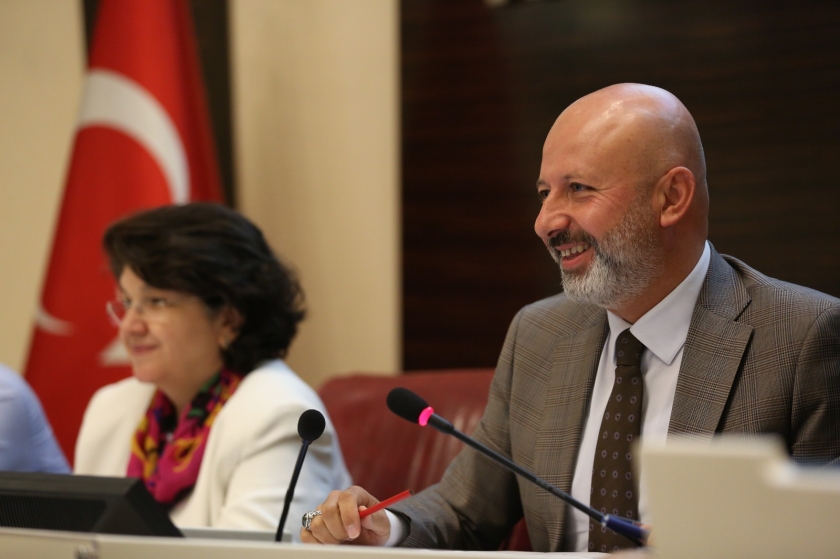 KOCASİNAN BELEDİYESİ’NE AİT TAŞINMAZLAR İHALE İLE SATILDI
