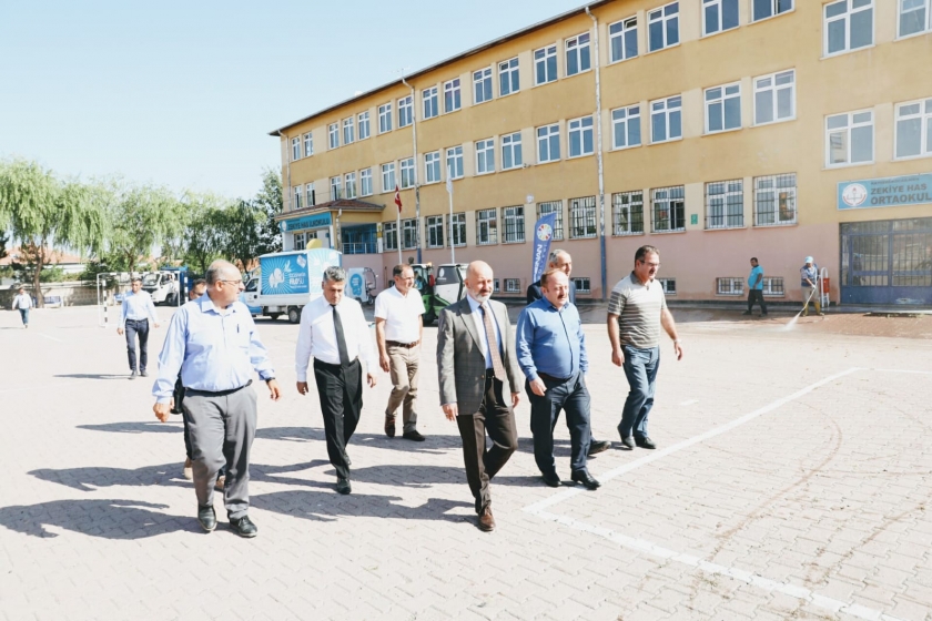 BAŞKAN ÇOLAKBAYRAKDAR, DAHA SAĞLIKLI NESİLLER İÇİN TEMİZLİK SEFERBERLİĞİ BAŞLATTI
