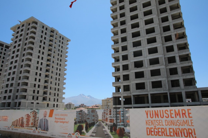 BAŞKAN ÇOLAKBAYRAKDAR, “TÜRKİYE’DE EN BÜYÜK KENTSEL DÖNÜŞÜMÜ GERÇEKLEŞTİRİYORUZ”
