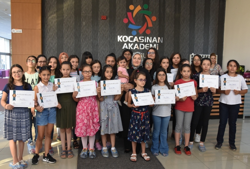 KOCASİNAN AKADEMİ’DE YAZ DÖNEMİ SERTİFİKA HEYECANI