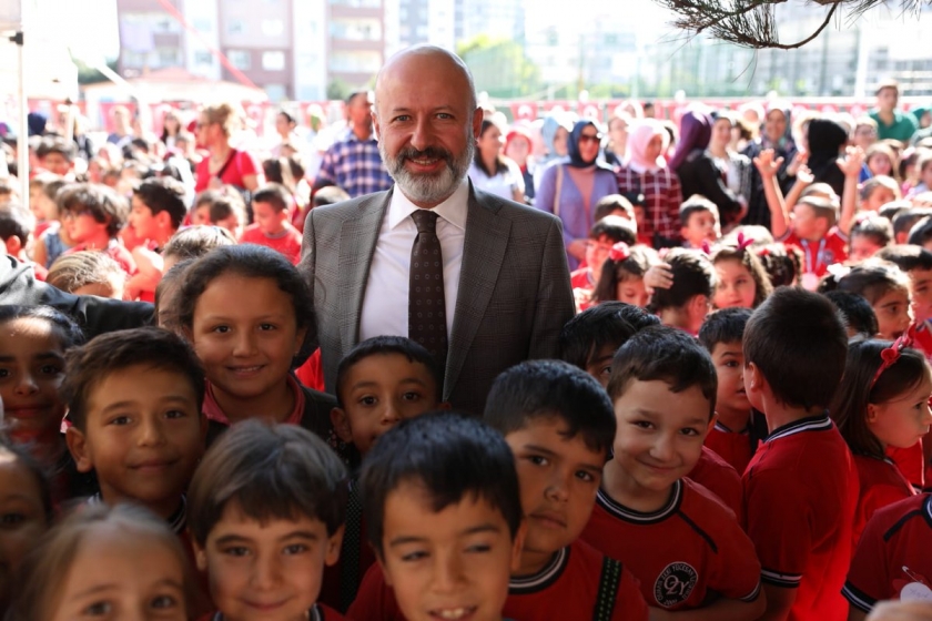 BAŞKAN ÇOLAKBAYRAKDAR, “EĞİTİM İÇİN TÜM İMKANLARIMIZI SEFERBER EDİYORUZ"